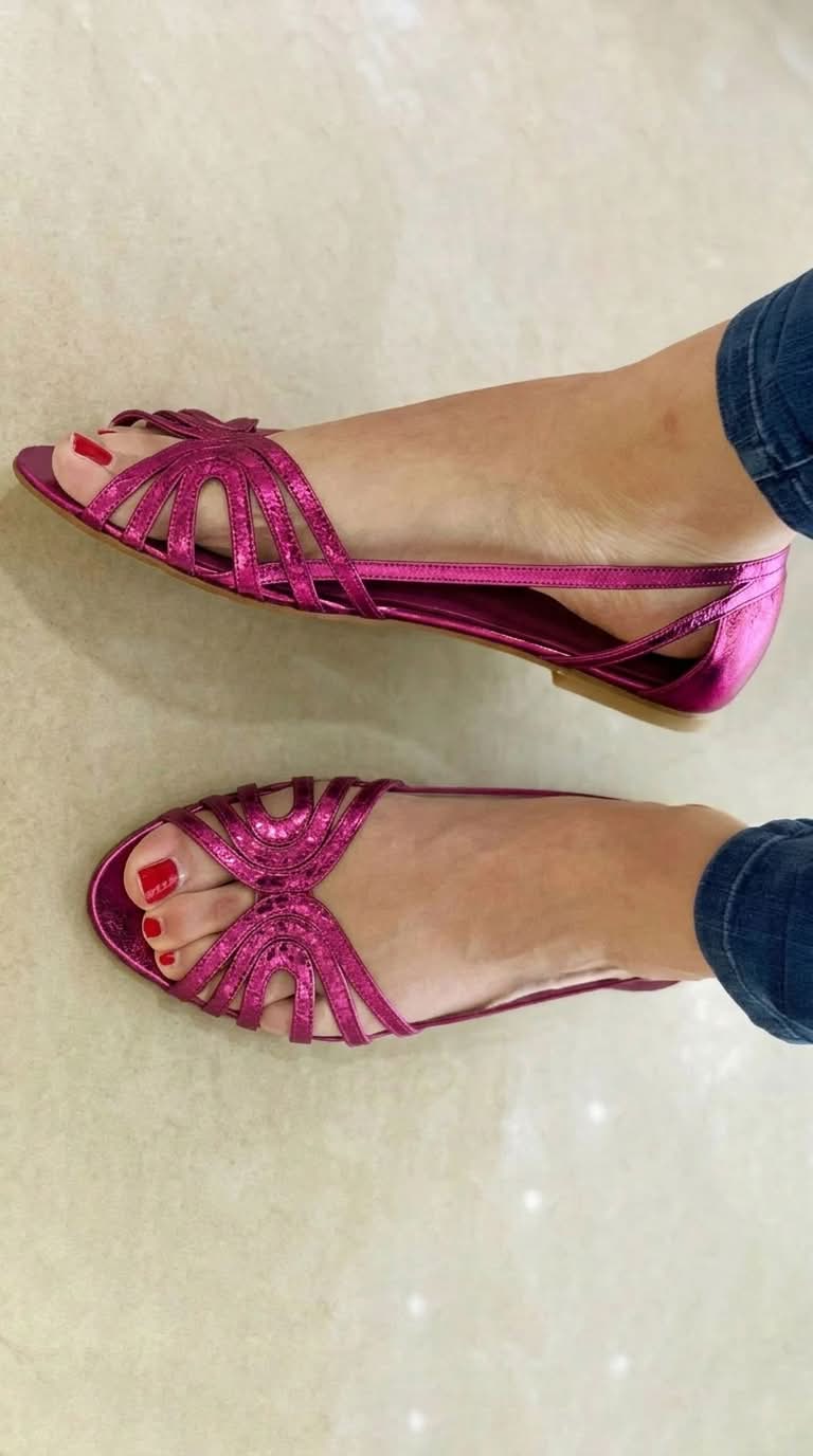 Eleonora | Lightweight Golden Sandals for Summer