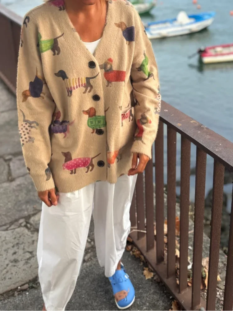Lucy | Women's cardigan with dachshund print