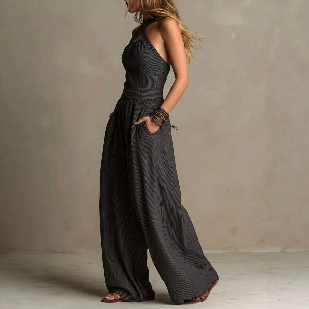 Ariana | Elegant Jumpsuit With Crossed Neckline