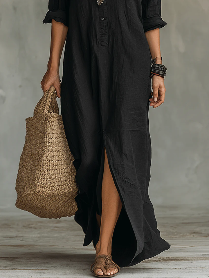 Alessia - Elegant Black Maxi Dress Featuring Button Details