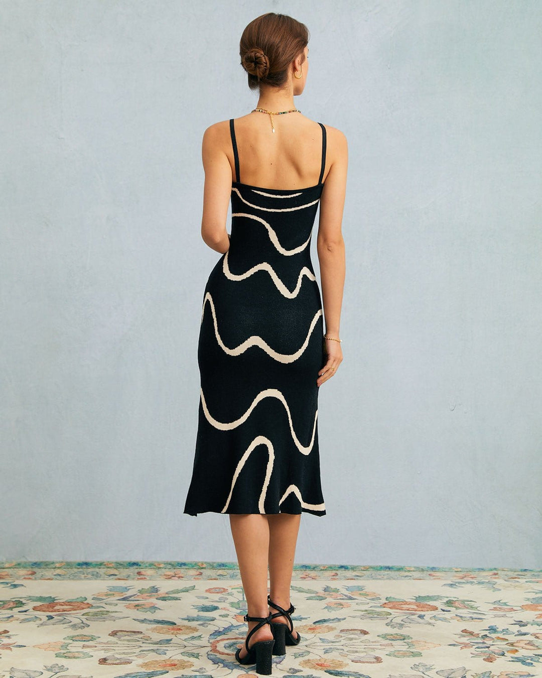 Tina | The Black Wave Mermaid Hem Knit Midi Dress